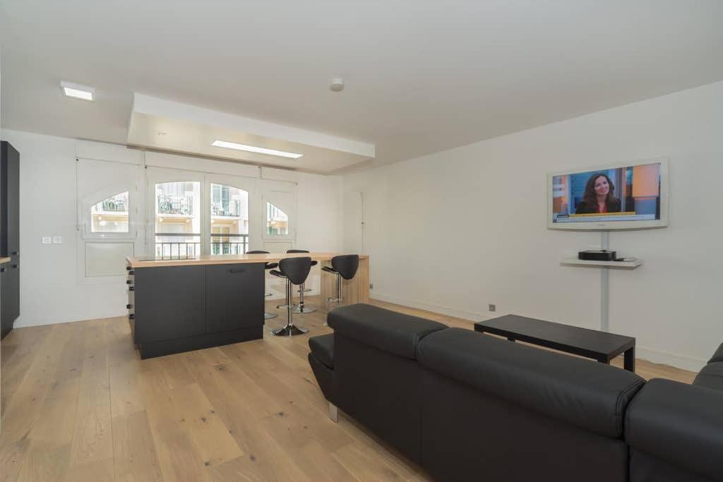 Lovely Apartment Close To A Big Shopping Mall Serris Zewnętrze zdjęcie